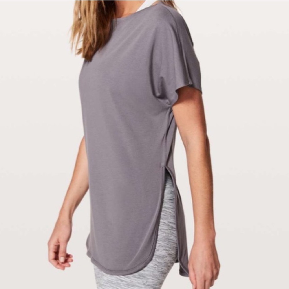 Lululemon Heathered‎ Grey Short Sleeve Tunic Side Story Tee Size 6 - Picture 4 of 4